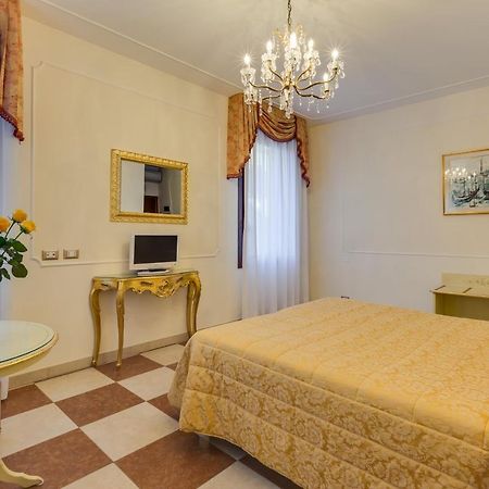 Hotel Bernardi Semenzato Venise Extérieur photo