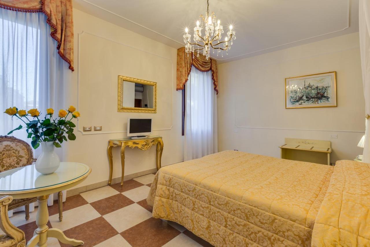 Hotel Bernardi Semenzato Venise Extérieur photo