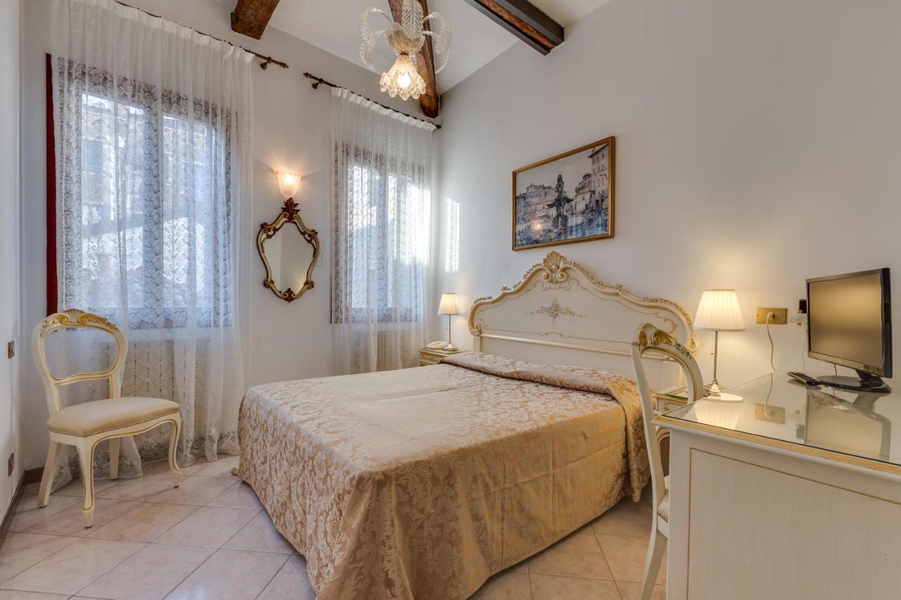 Hotel Bernardi Semenzato Venise Extérieur photo